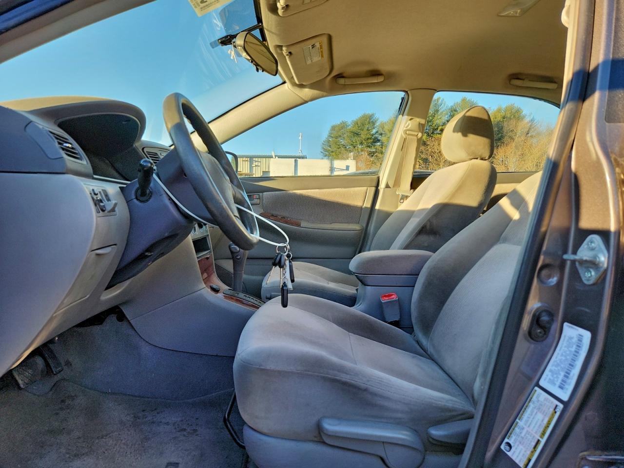 Toyota Corolla Ce Image 5