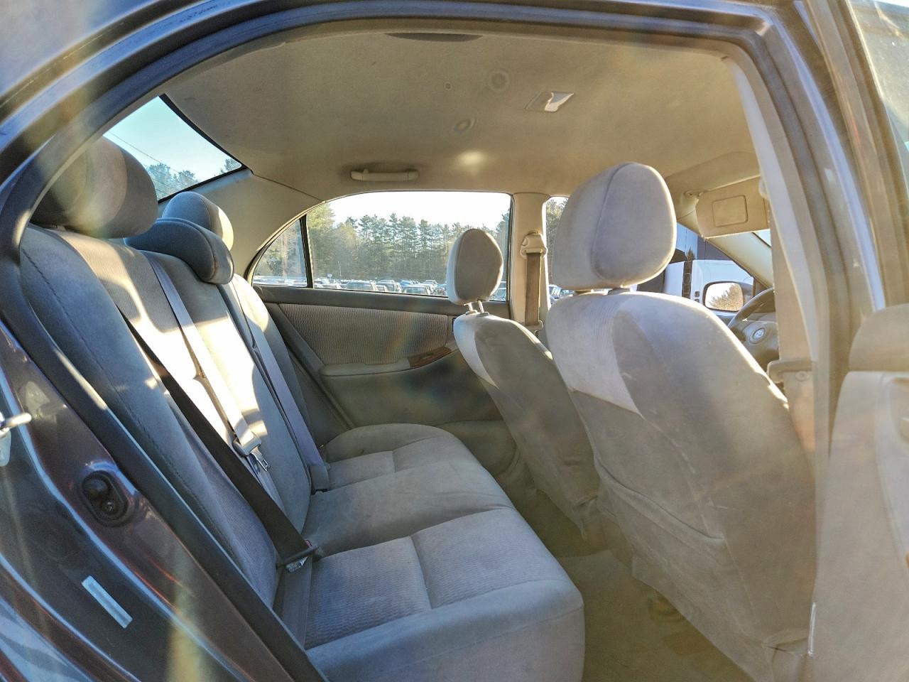 Toyota Corolla Ce Image 9