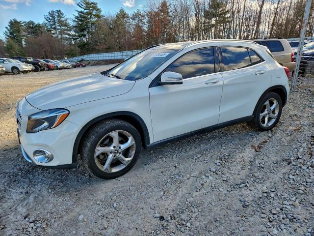  Salvage Mercedes-Benz GLA