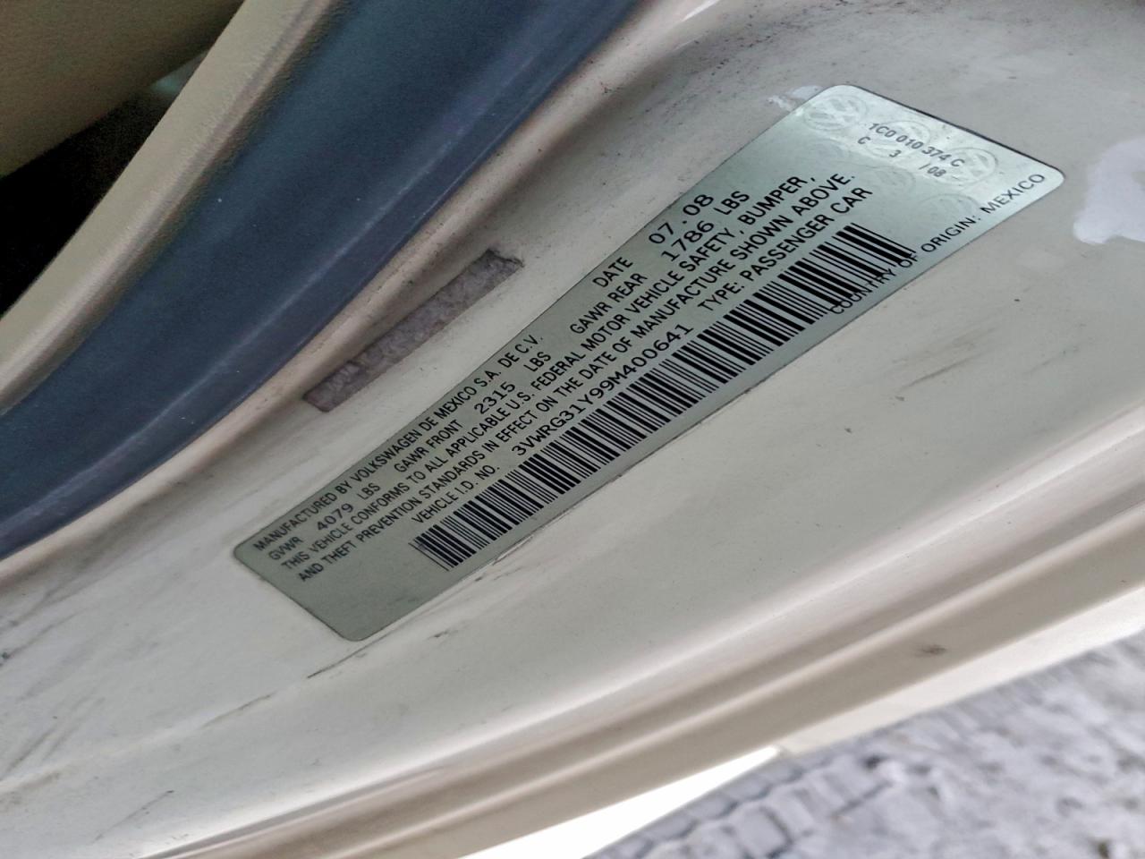 Volkswagen Beetle S Image 12