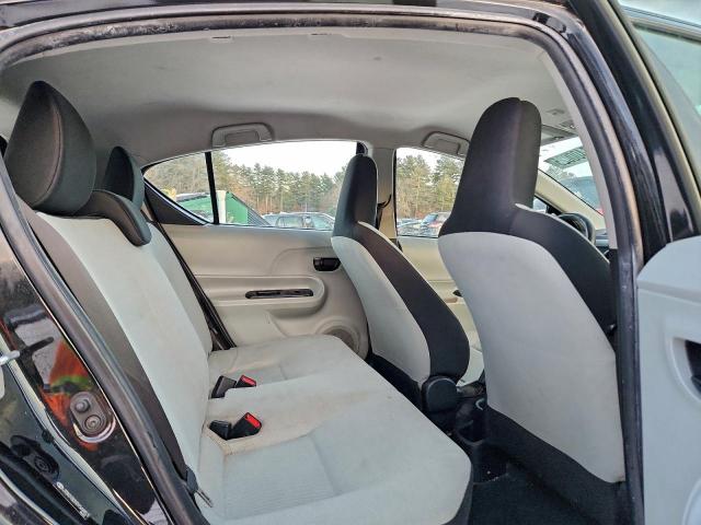 Toyota Prius Image 8