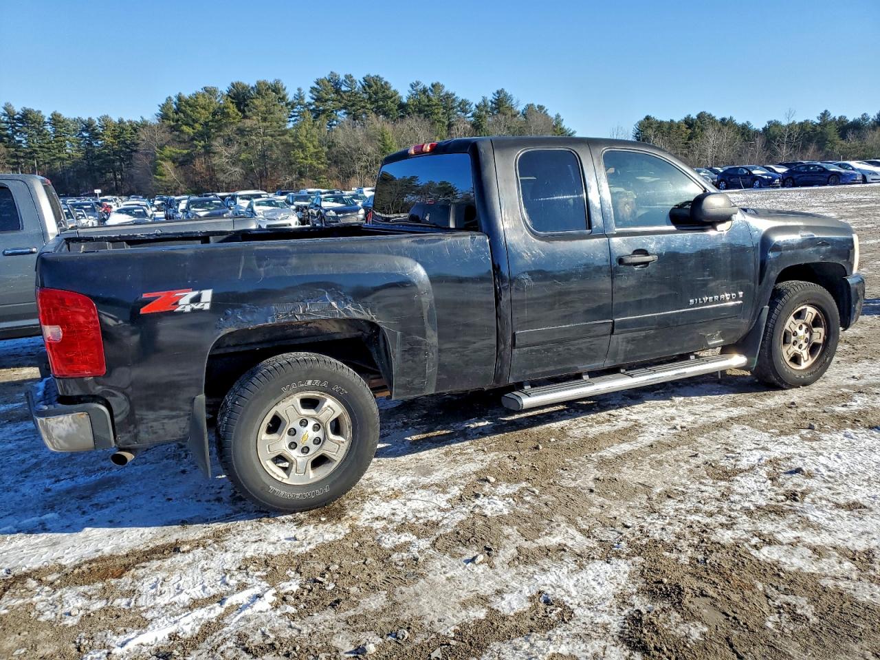 Chevrolet Silverado K1500 Image 2