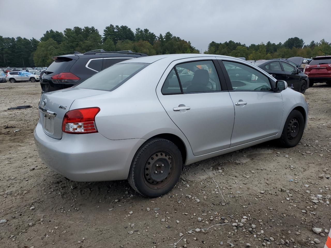 Toyota Yaris Image 6