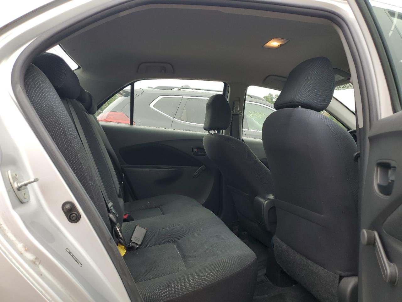 Toyota Yaris Image 10