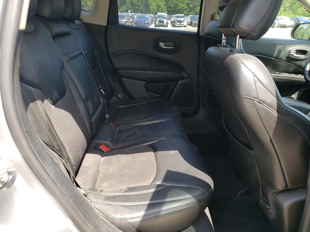 Jeep Compass Latitude Image 11