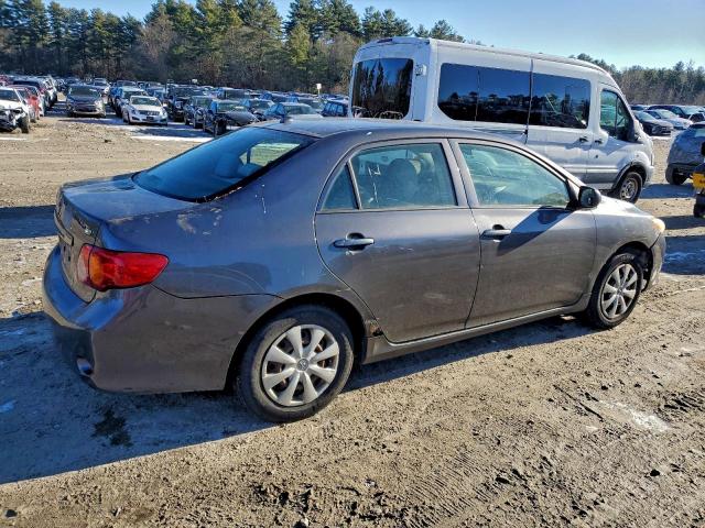 Toyota Corolla Base Image 2