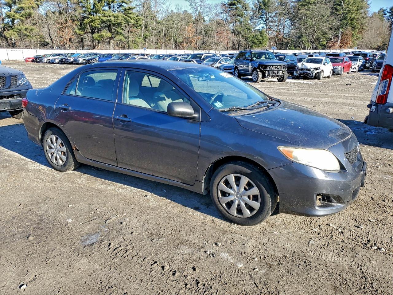 Toyota Corolla Base Image 7