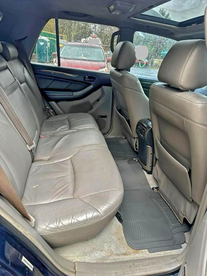 Toyota 4Runner Limited Image 3