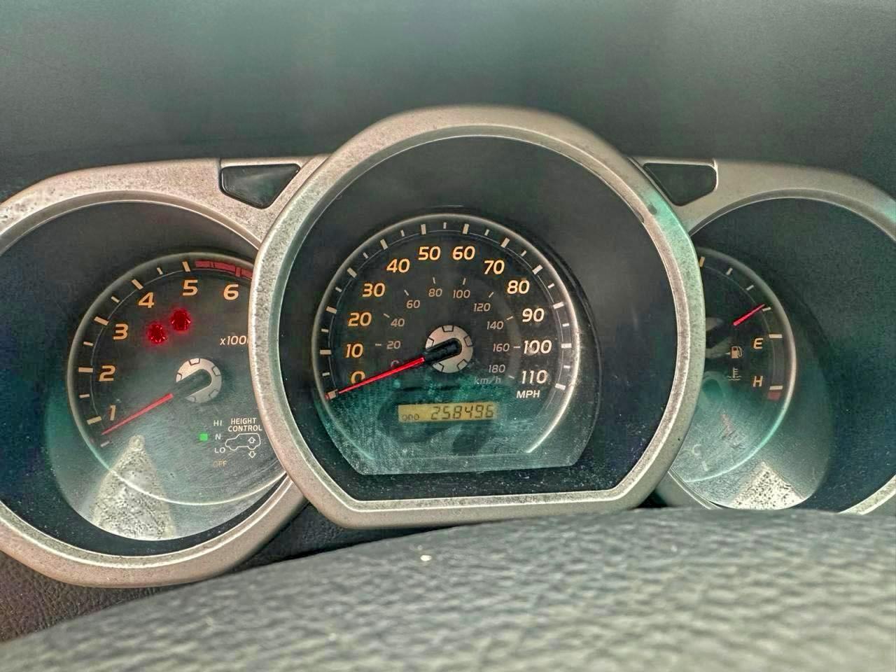 Toyota 4Runner Limited Image 4