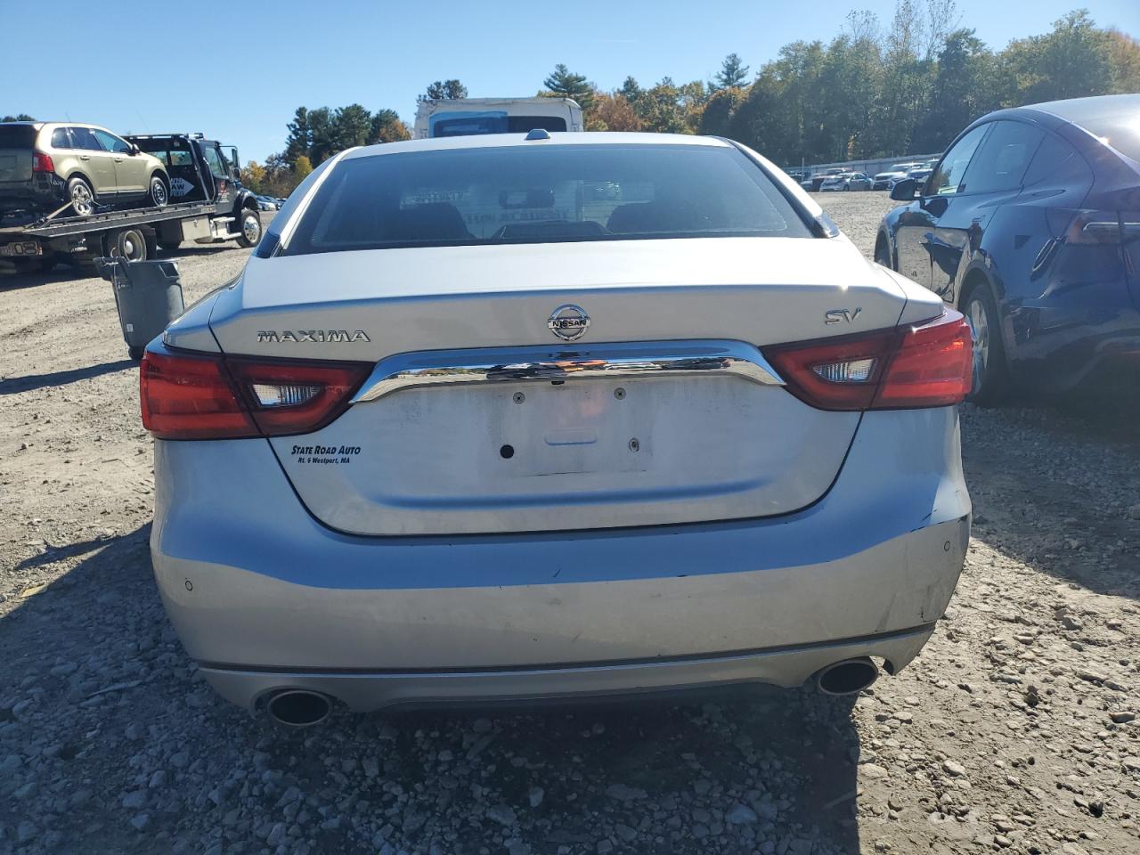 Nissan Maxima 3.5s Image 11