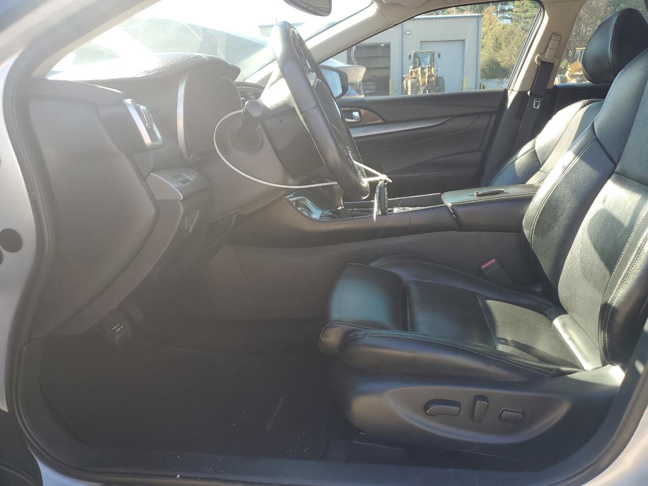 Nissan Maxima 3.5s Image 3