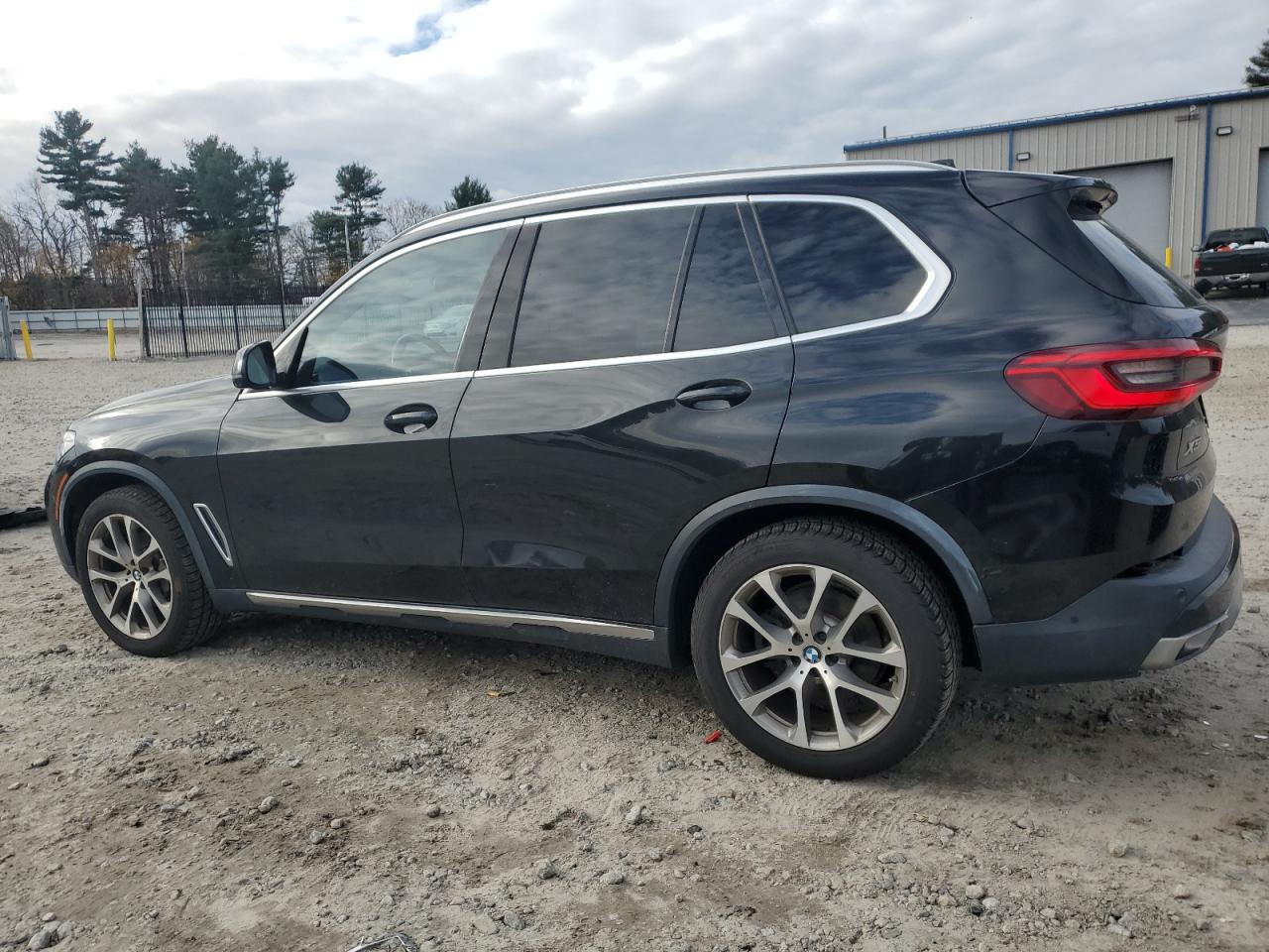 BMW X Series Xdrive40i Image 2