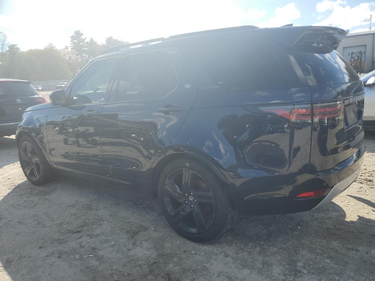 Land Rover Discovery Metropolitan Edition Image 3