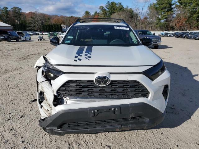 Toyota RAV4 Xle Premium Image 4