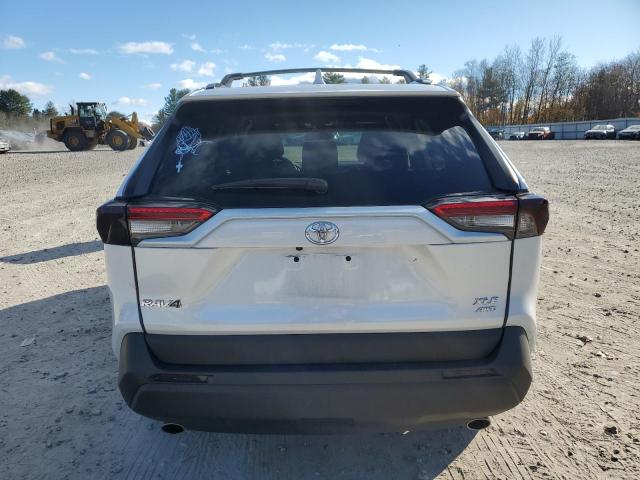 Toyota RAV4 Xle Premium Image 13