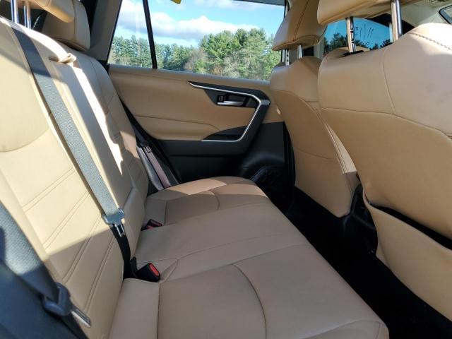 Toyota RAV4 Xle Premium Image 10