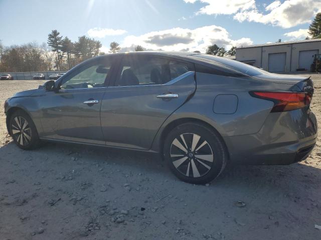 Nissan Altima Sv Image 2