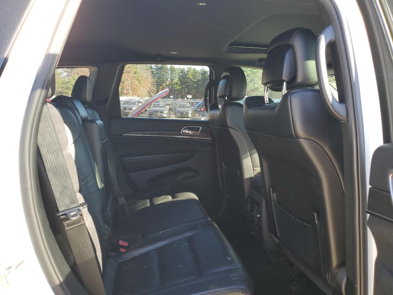 Jeep Grand Cherokee Limited Image 12