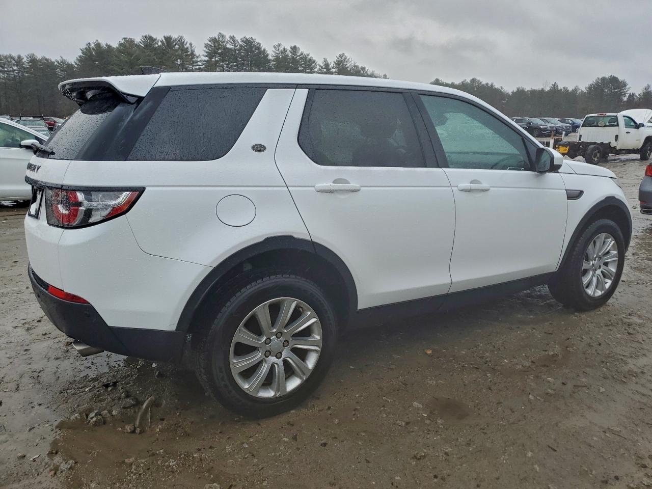 Land Rover Discovery Se Image 13