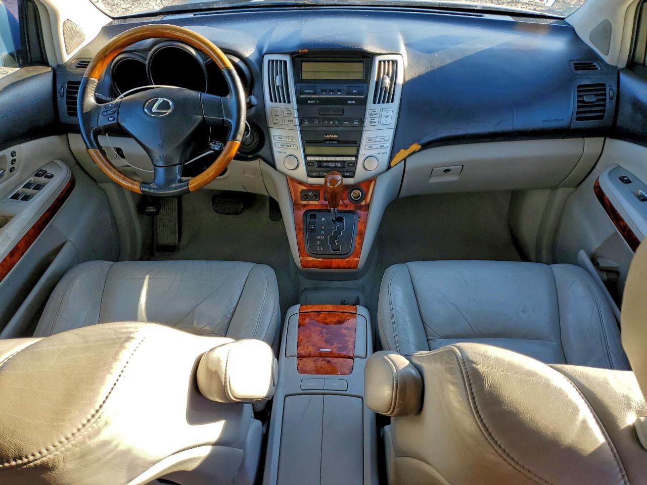 Lexus RX 330 Image 7
