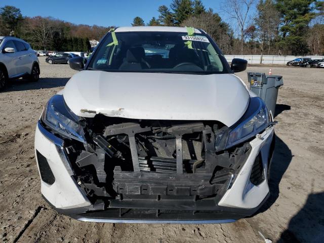 Nissan Kicks S Image 6