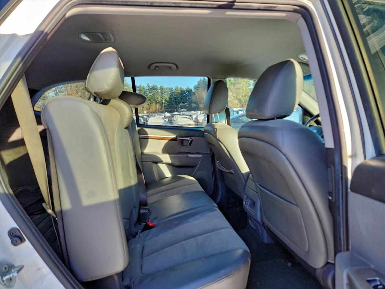 Hyundai SANTA FE Se Image 10