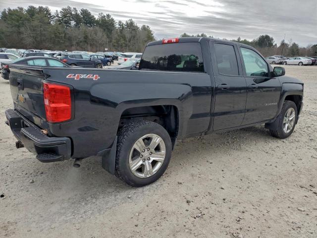 Chevrolet Silverado K1500 Custom Image 2