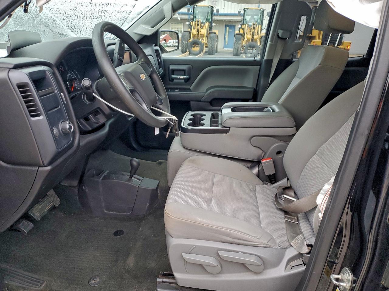 Chevrolet Silverado K1500 Custom Image 9