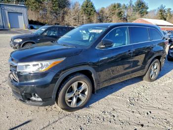  Salvage Toyota Highlander