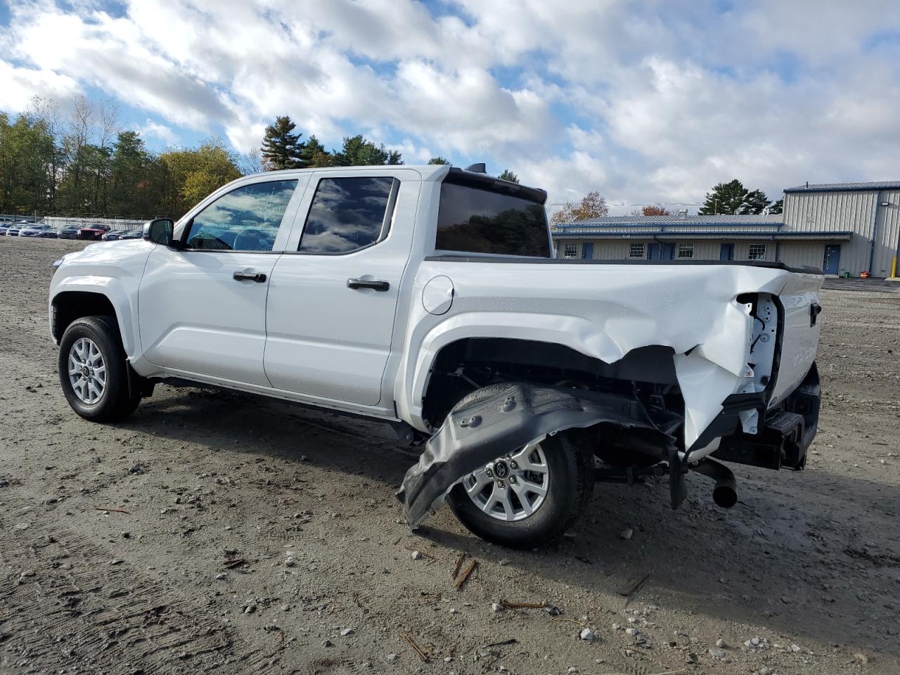 Toyota Tacoma Double Cab Image 2