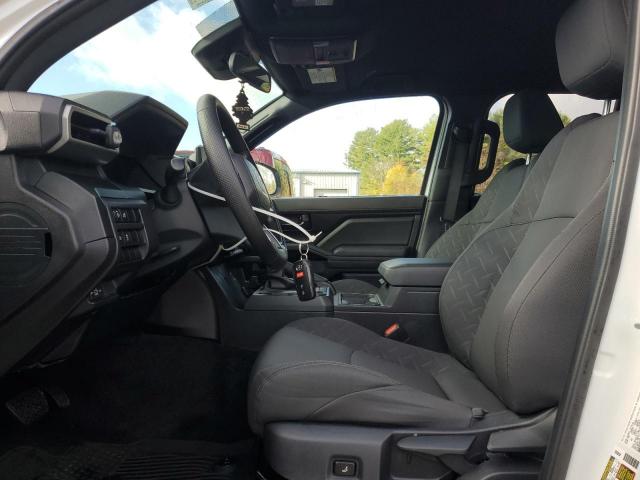 Toyota Tacoma Double Cab Image 4