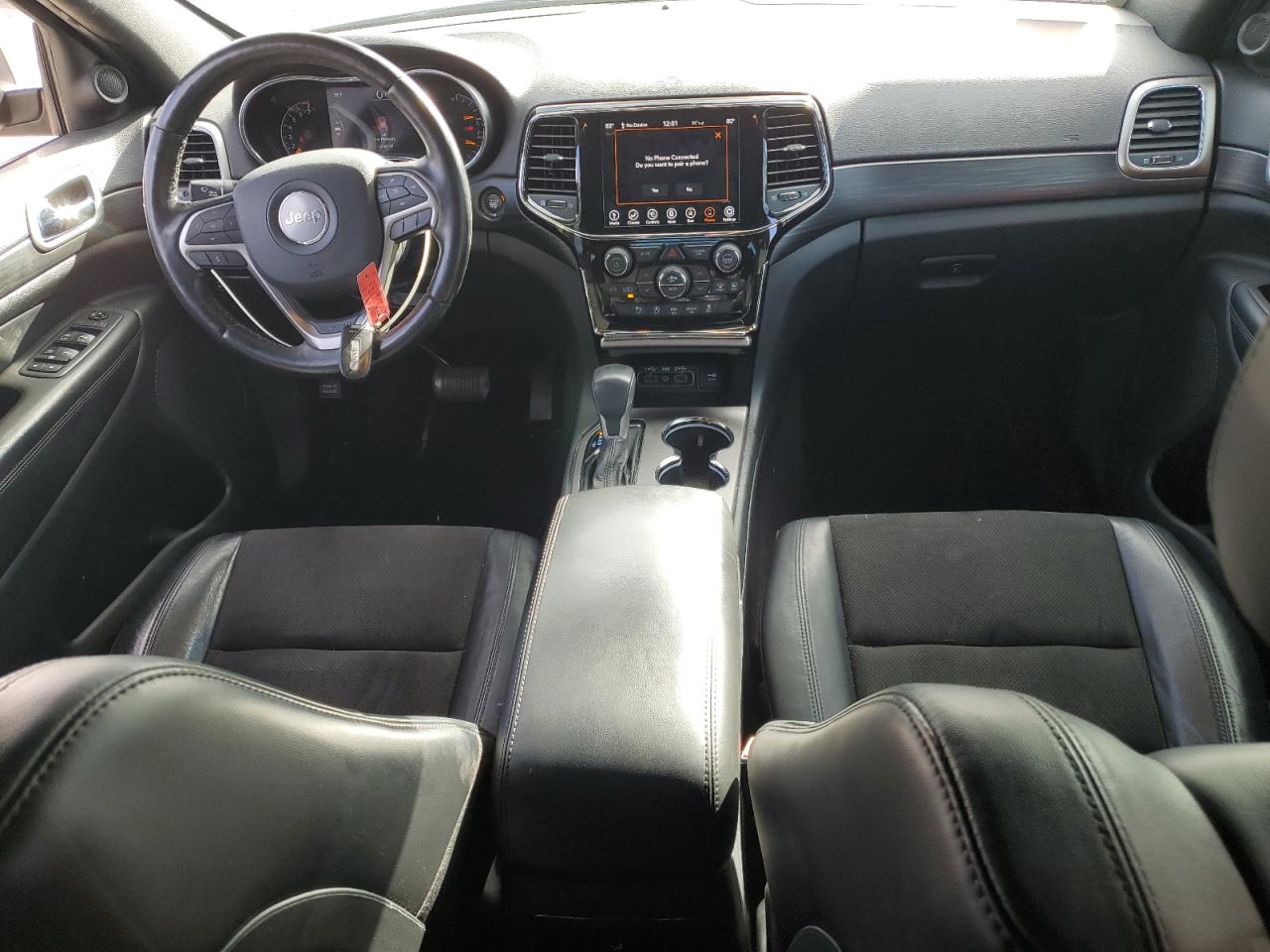 Jeep Grand Cherokee Laredo Image 3