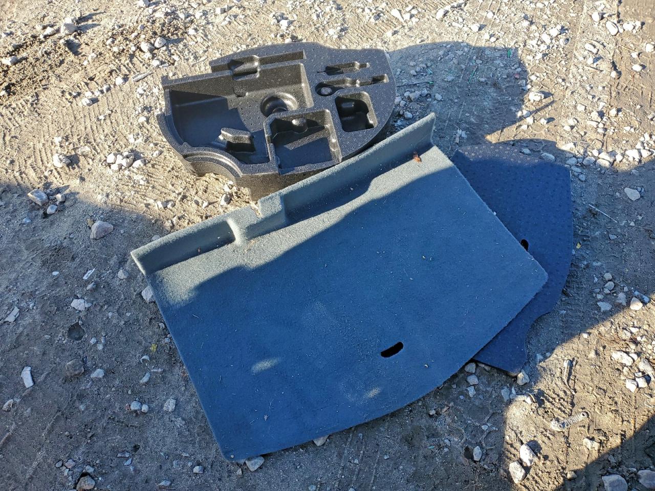 Chevrolet Bolt Premier Image 12