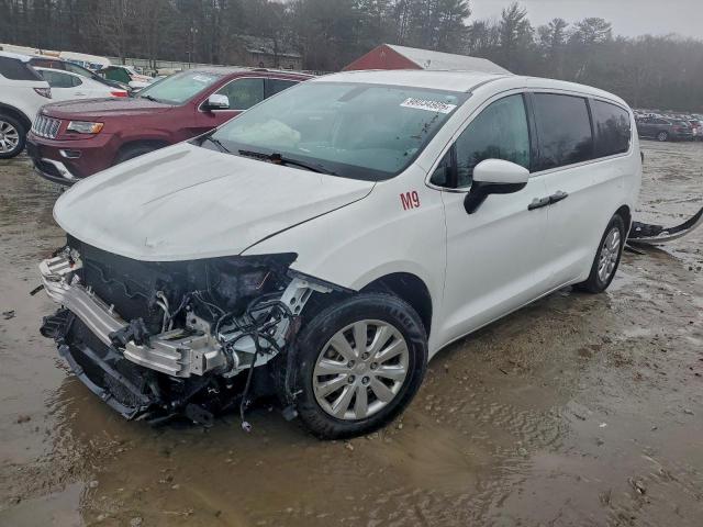  Salvage Chrysler Minivan
