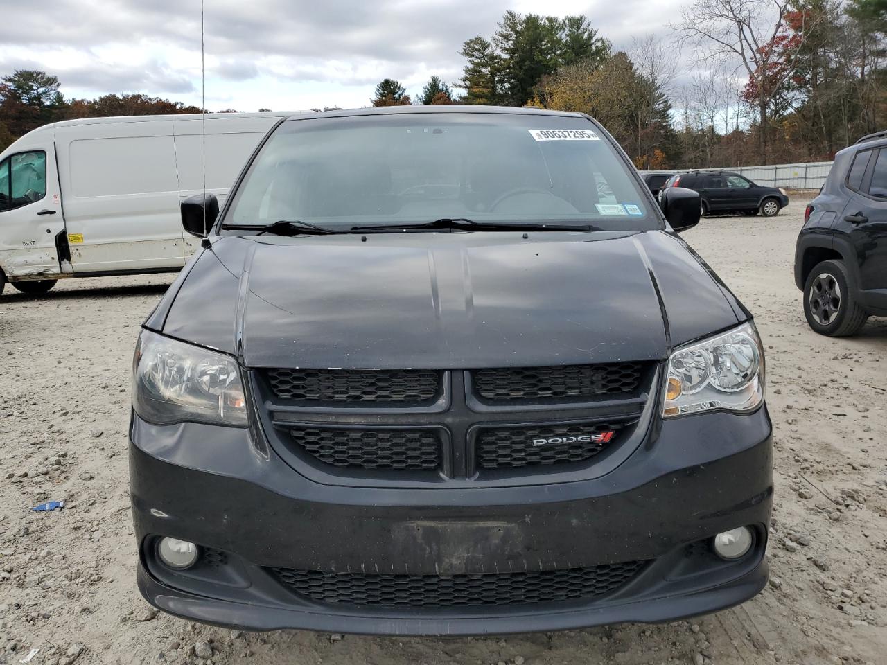 Dodge Caravan R/t Image 5