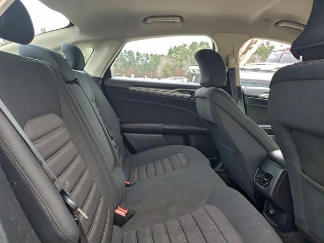 Ford Fusion Se Image 2