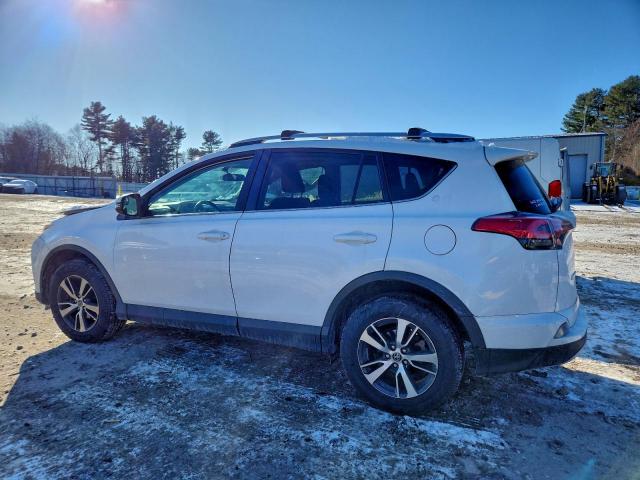 Toyota RAV4 Xle Image 3