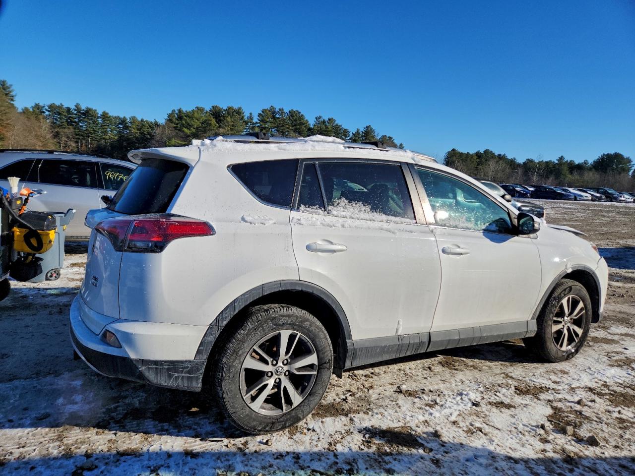 Toyota RAV4 Xle Image 10