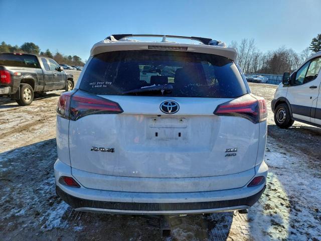 Toyota RAV4 Xle Image 9