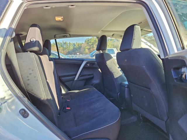 Toyota RAV4 Xle Image 8