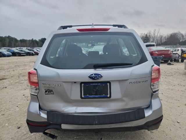 Subaru Forester 2.5i Image 12