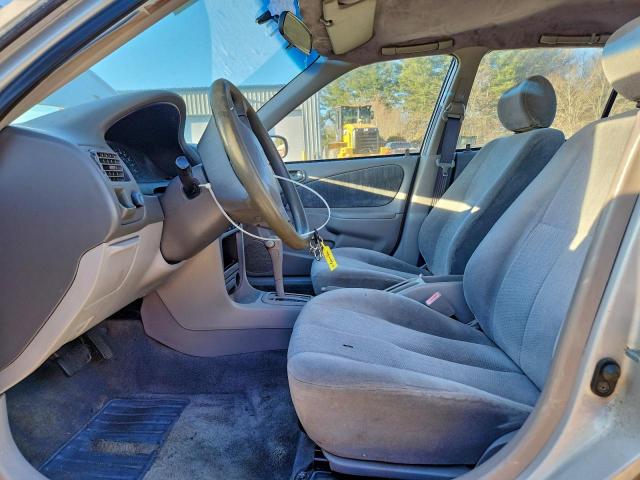 Toyota Corolla Ce Image 9