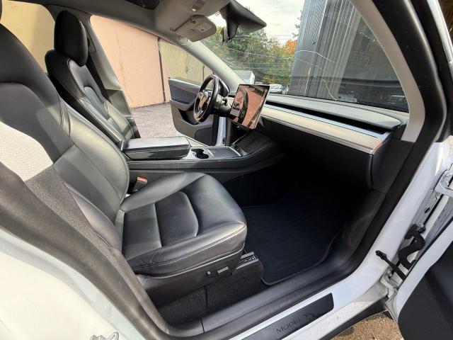 Tesla Model Y Image 9