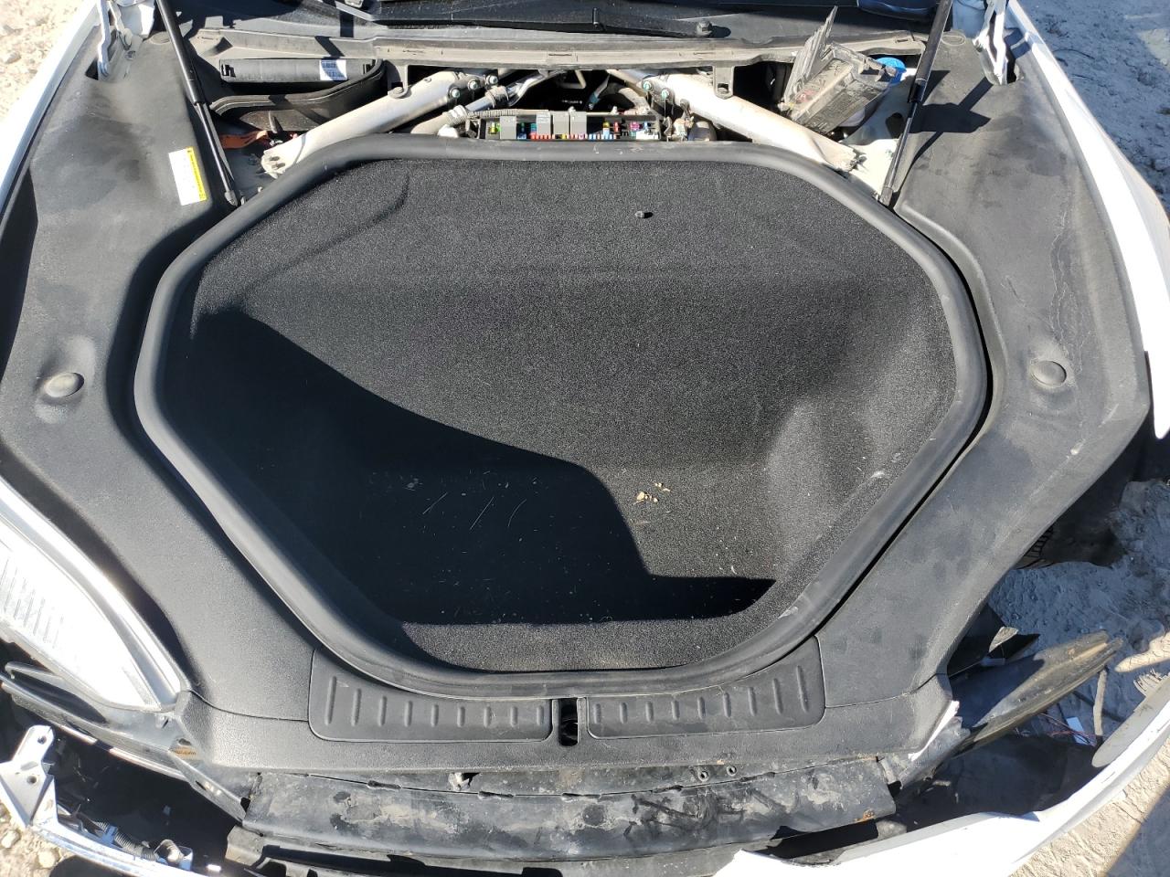 Tesla Model S Image 13