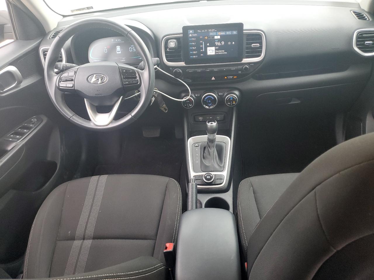 Hyundai VENUE Sel Image 2