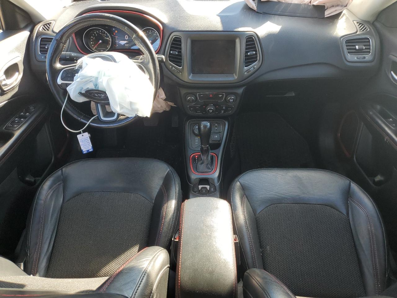 Jeep Compass Trailhawk Image 12