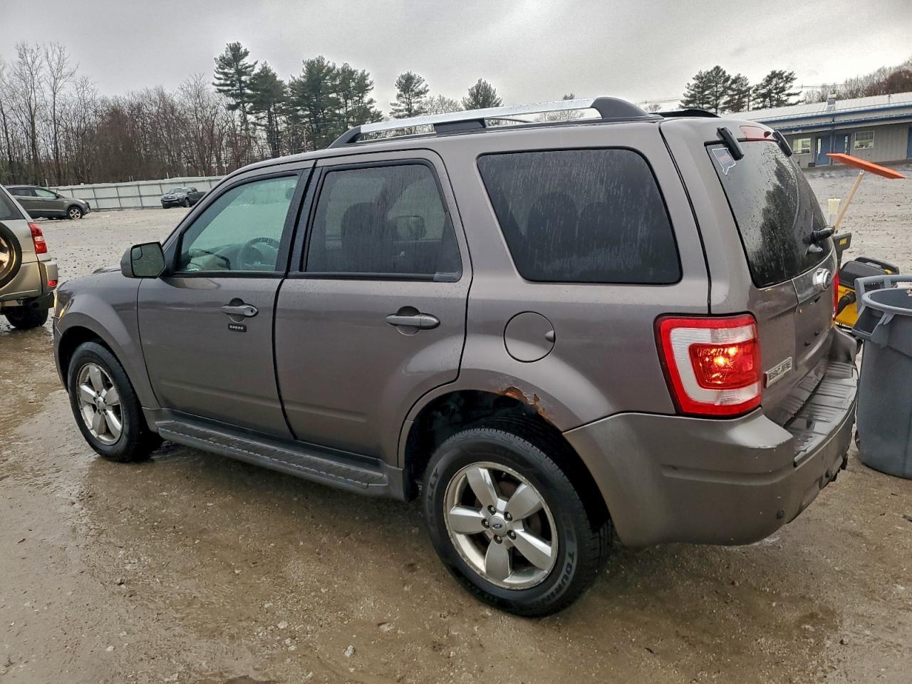 Ford Escape Limited Image 2