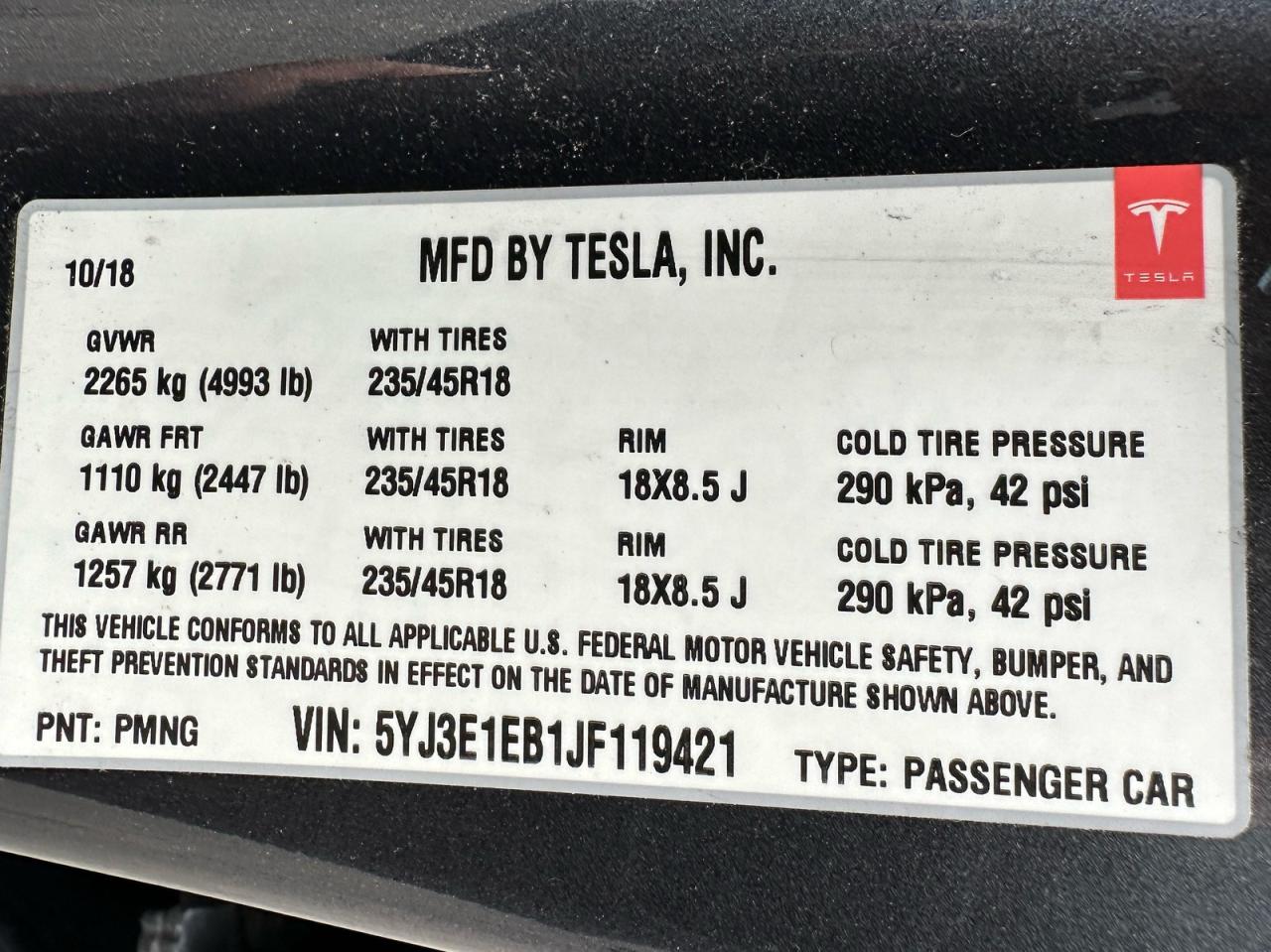 Tesla Model 3 Image 8