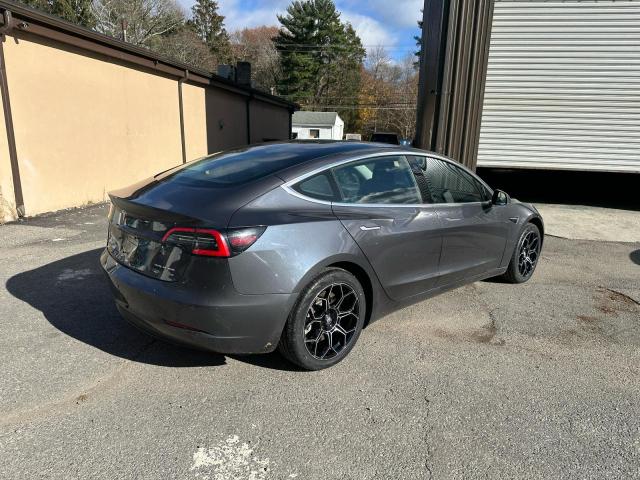 Tesla Model 3 Image 7