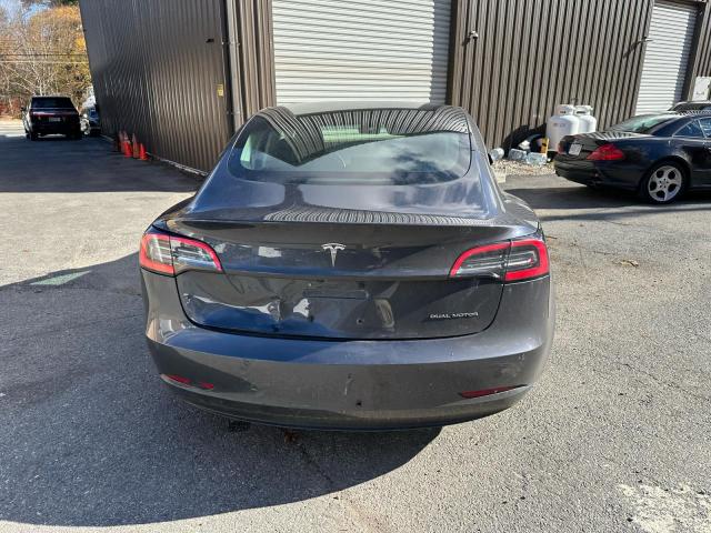 Tesla Model 3 Image 8